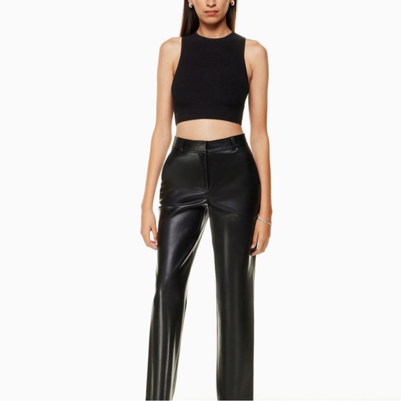 🆕 Aritzia Babaton Sculpt Knit Racer Cropped - Picture 2 of 10